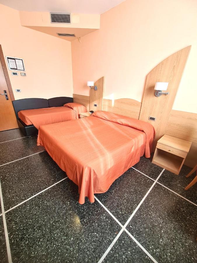 Hotel Zurigo Varazze Zewnętrze zdjęcie