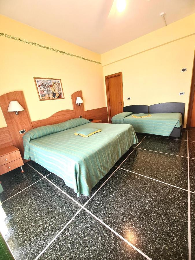 Hotel Zurigo Varazze Zewnętrze zdjęcie